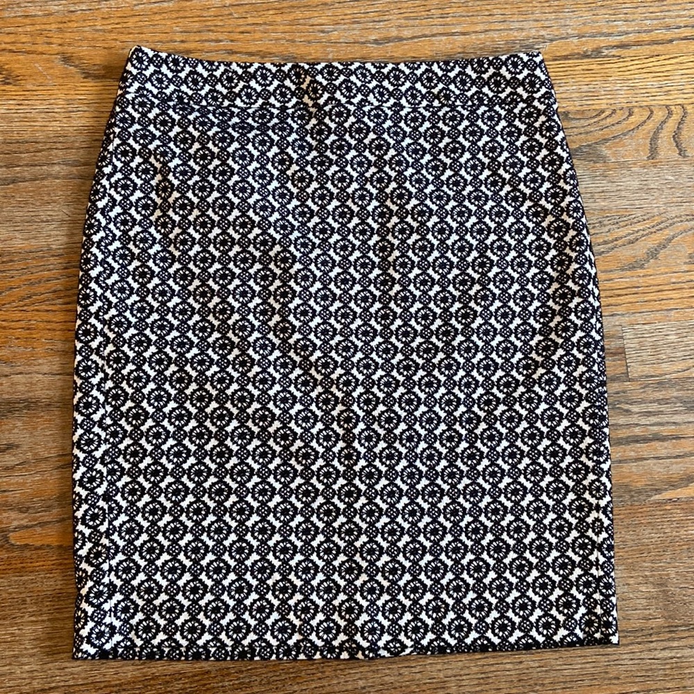 🤩Clearance 📣 Ann Taylor skirt
